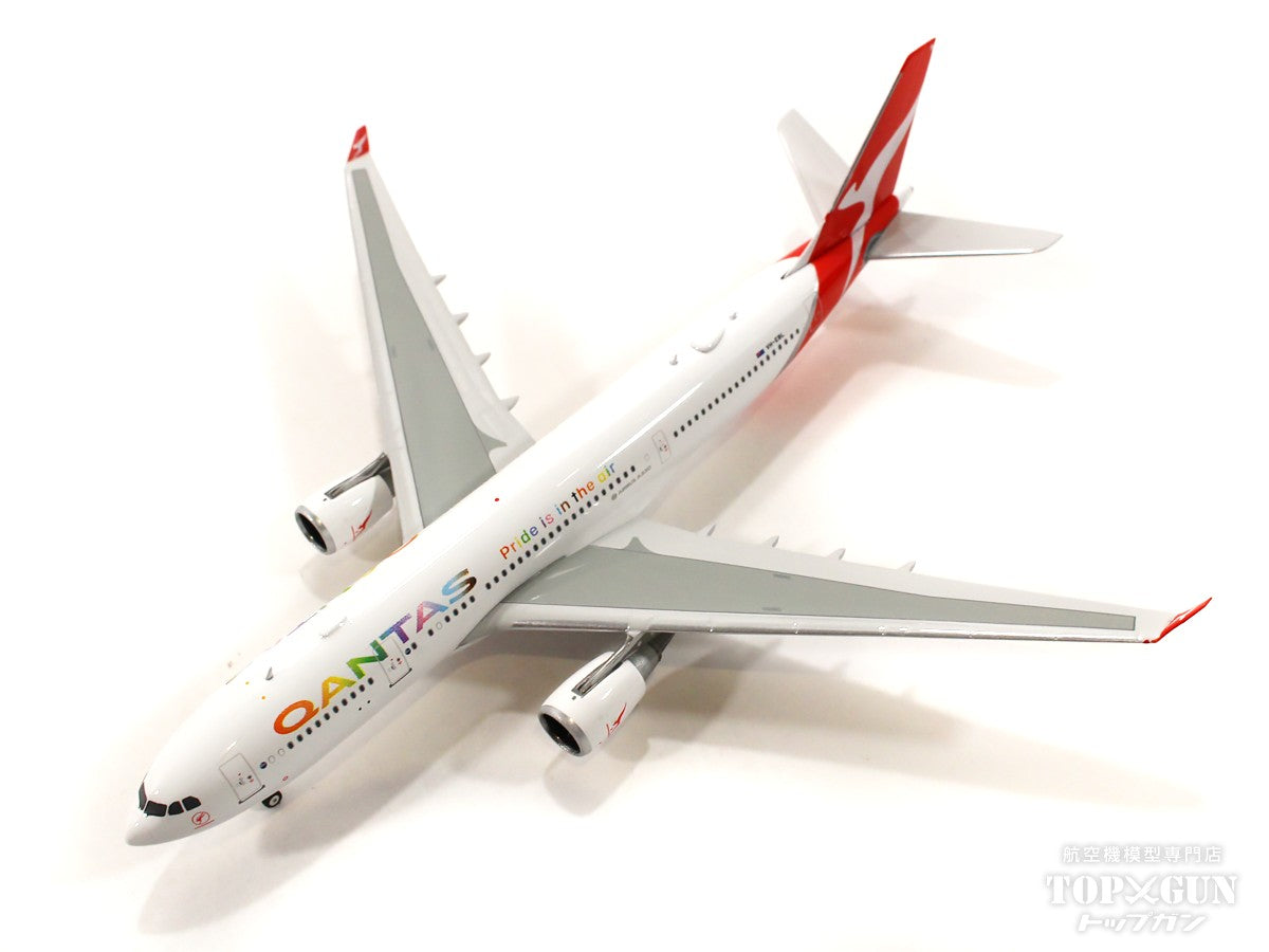 Phoenix A330-200 カンタス航空 Pride is in the air VH-EBL 1
