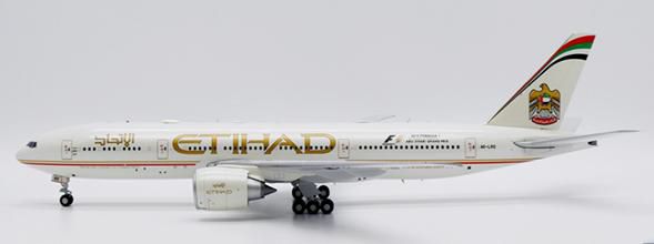 エティハド航空　BOEING 777-200LR　1/200スケール JC Wings B777-200LR エティハド航空 「 2015 Formula 1 」 A6-LRD 1