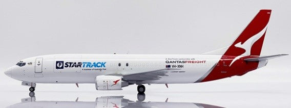737-400SF カンタス・フライト STARTRACK VH-XNH 1/200[XX20394](20240630)