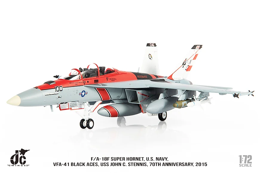 F/A-18F（複座型） アメリカ海軍 第41戦闘攻撃飛行隊「ブラックエイセス」 特別塗装「部隊創設70周年」 2015年 リムーア基地・カリフォルニア州 NG100/#166842 1/72 [JCW-72-F18-015](20240630)