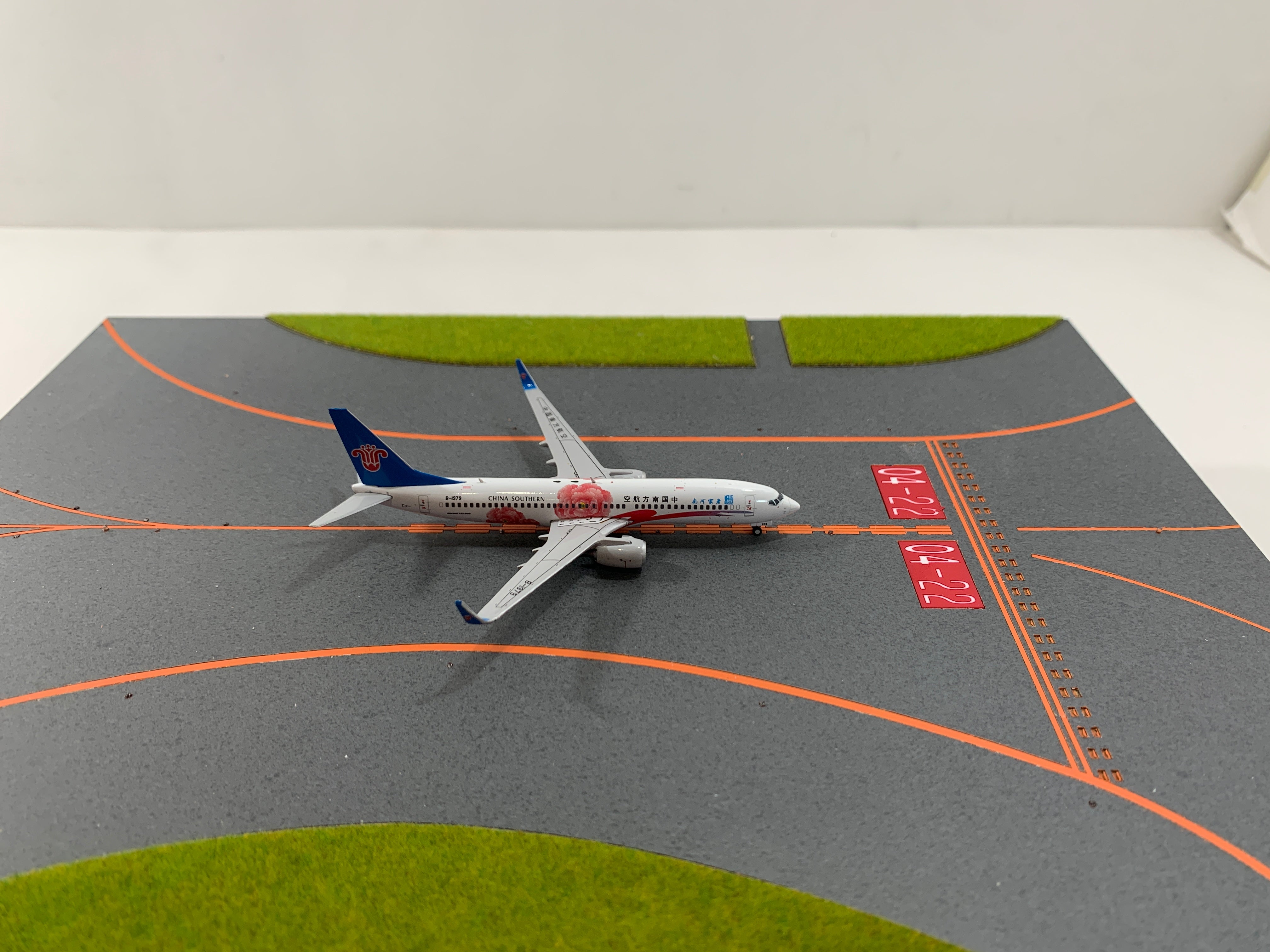 Roteiro 跑道 羽田機場複製跑道 B RWY22 RHP/左側透視模型 光纖內建照明套裝