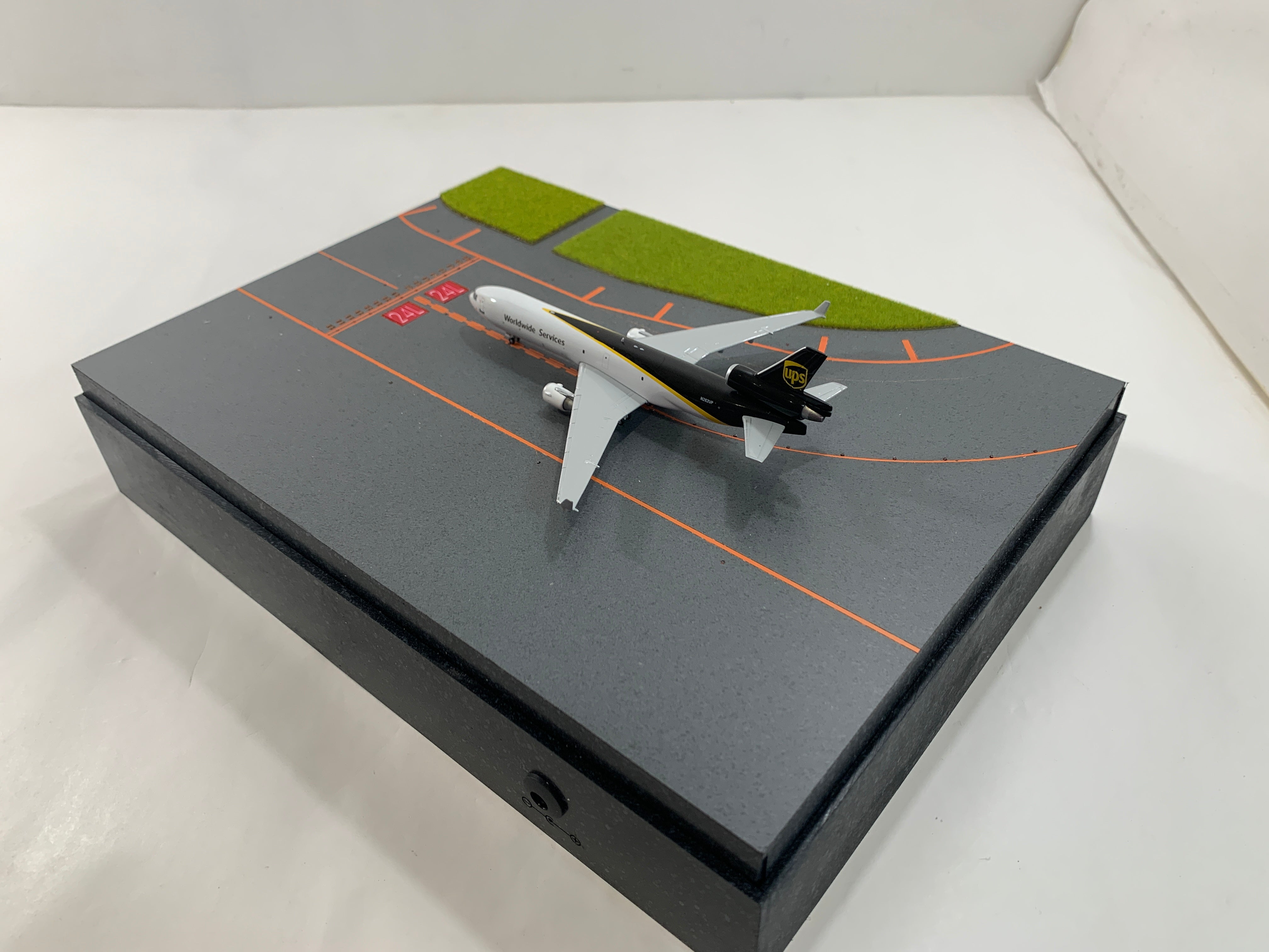 Roteiro跑道關西國際機場B跑道RWY24L RHP/左側透視模型光纖內建照明套裝