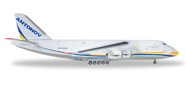 AN-124 アントノフ航空 UR-82029 1/500 [526777-002]