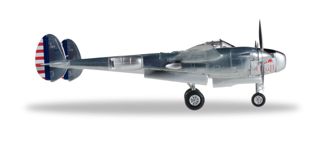 Herpa Wings P-38Lライトニング 「ザ・フライングブルズ」（レッドブル