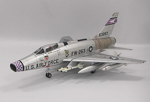 F-100Dスーパーセイバー アメリカ空軍 第405戦闘航空団 第510戦闘飛行隊 タクリー基地・タイ 60年代 1/72 [HA2112]