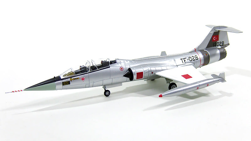 Hobby Master TF-104G（複座型） トルコ空軍 第4基地航空団 60年代