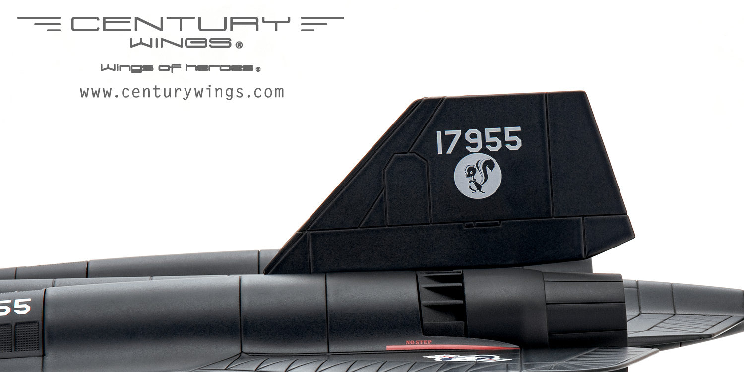 【9/18(水)発売】【予約商品】SR-71A アメリカ空軍 「スカンク・ワークス」 1985年 #61-7955 1/72 [001650]