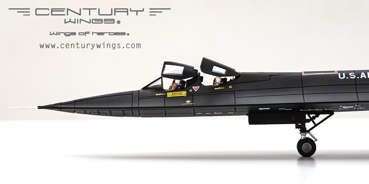 【9/18(水)発売】【予約商品】SR-71A アメリカ空軍 「スカンク・ワークス」 1985年 #61-7955 1/72 [001650]