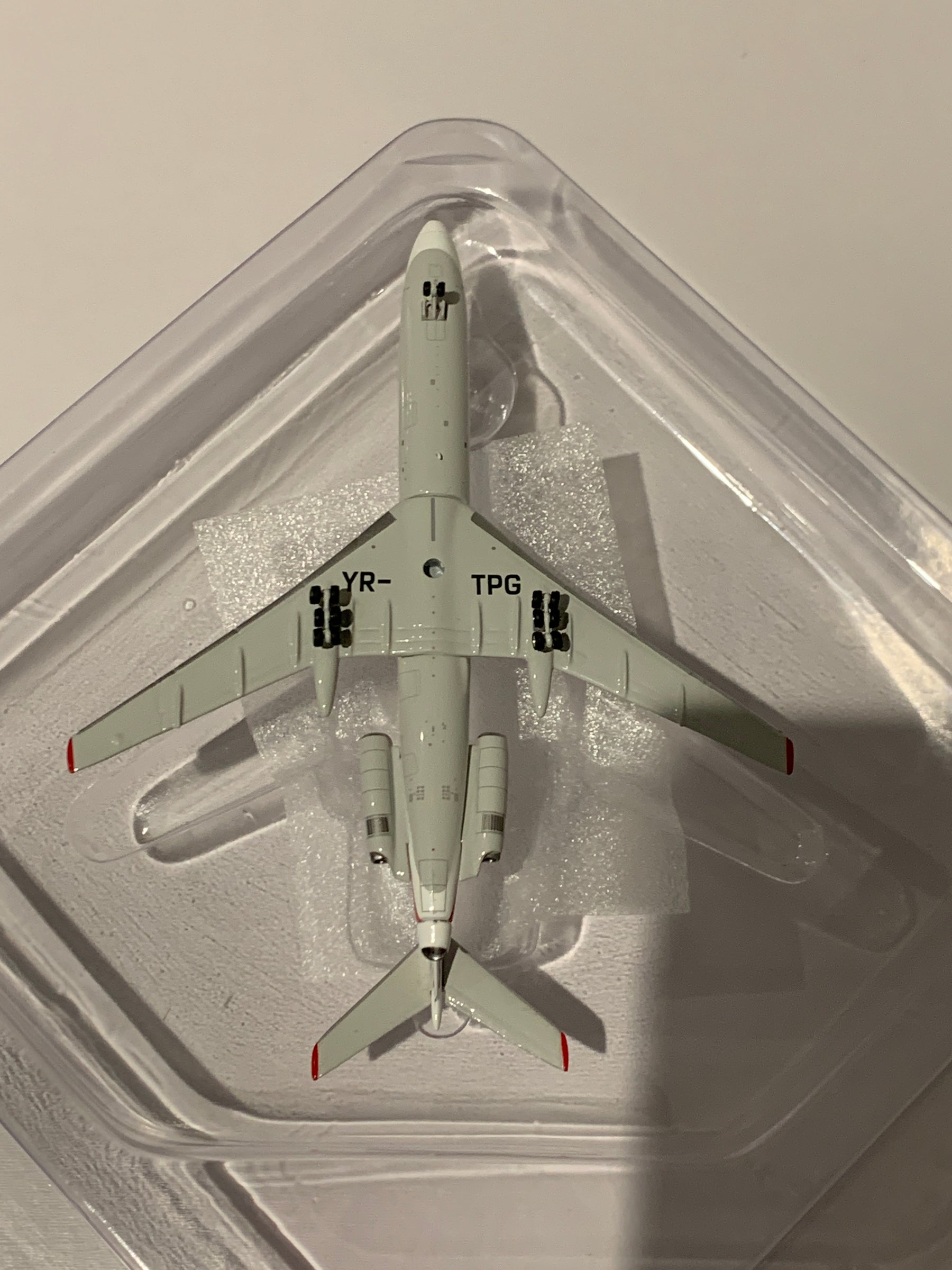 TU-154B タロム航空 YR-TPG 1/400[11886]