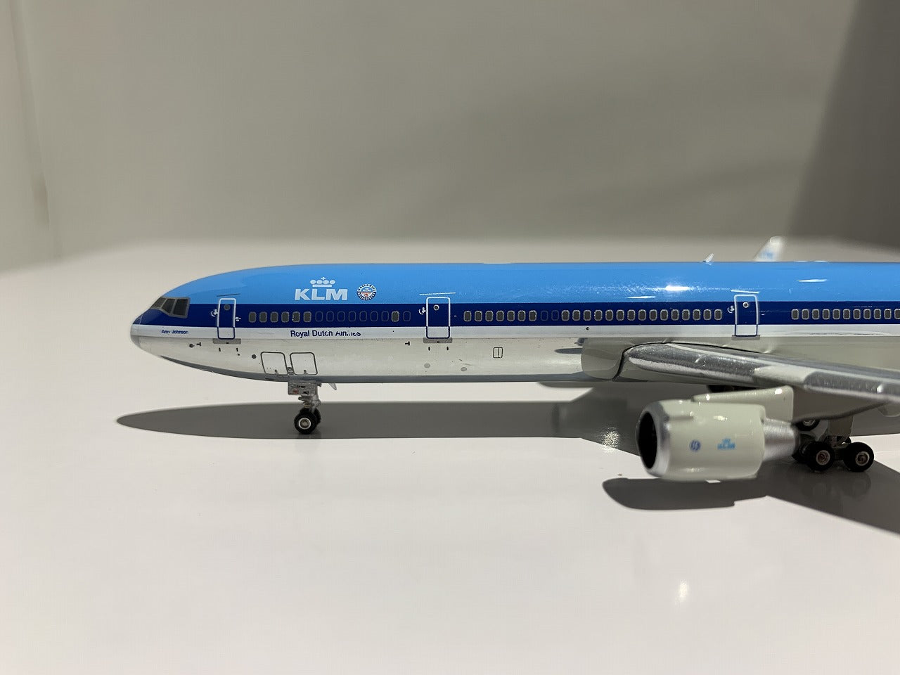 MD-11 KLMオランダ航空 ※ポリッシュ仕上げ PH-KCA 1/400 [11902]