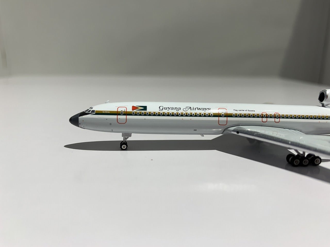 TU-154M Guyana Airlines 8R-GGA 1/400 [11905] 