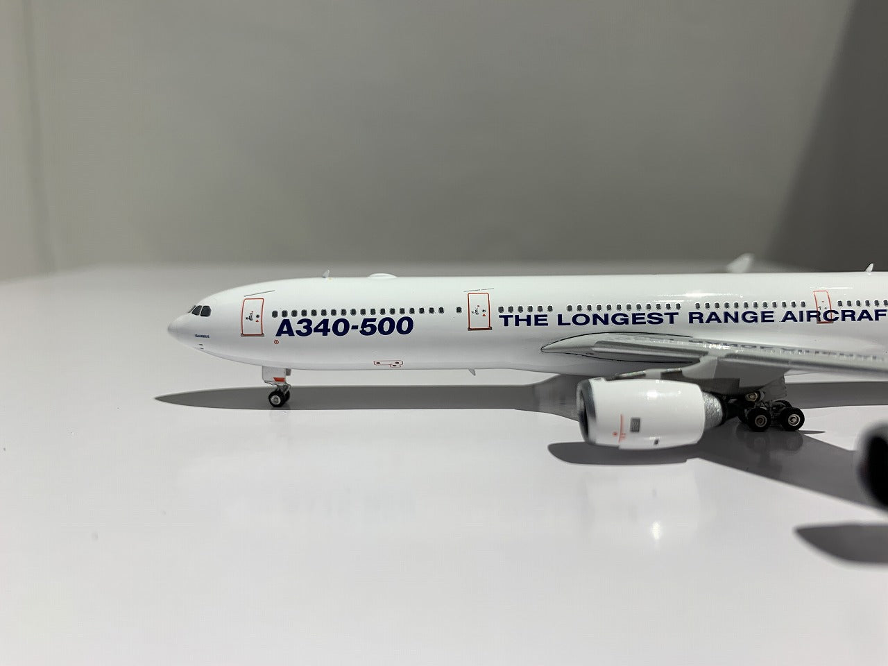 A340-500 Airbus House Color F-WWTE 1/400[11915] 