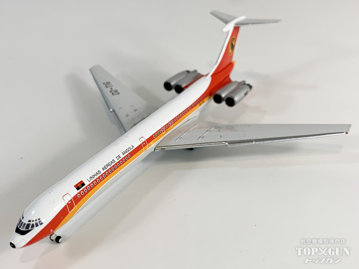 IL-62M TAAGアンゴラ航空 D2-TIG 1/400 [12084]