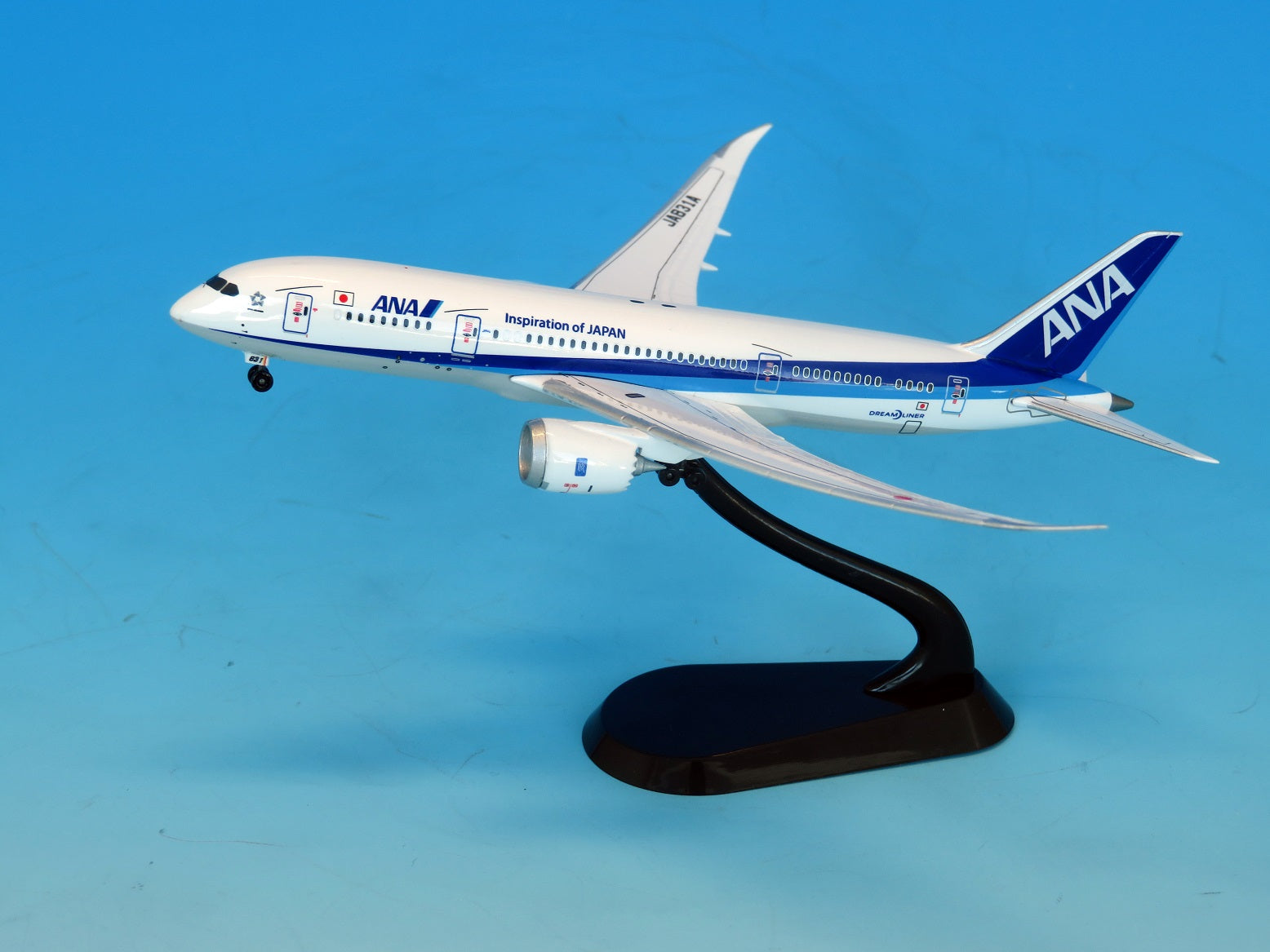 全日空商事 ANA 787-8 サバ機1:200 - 航空機