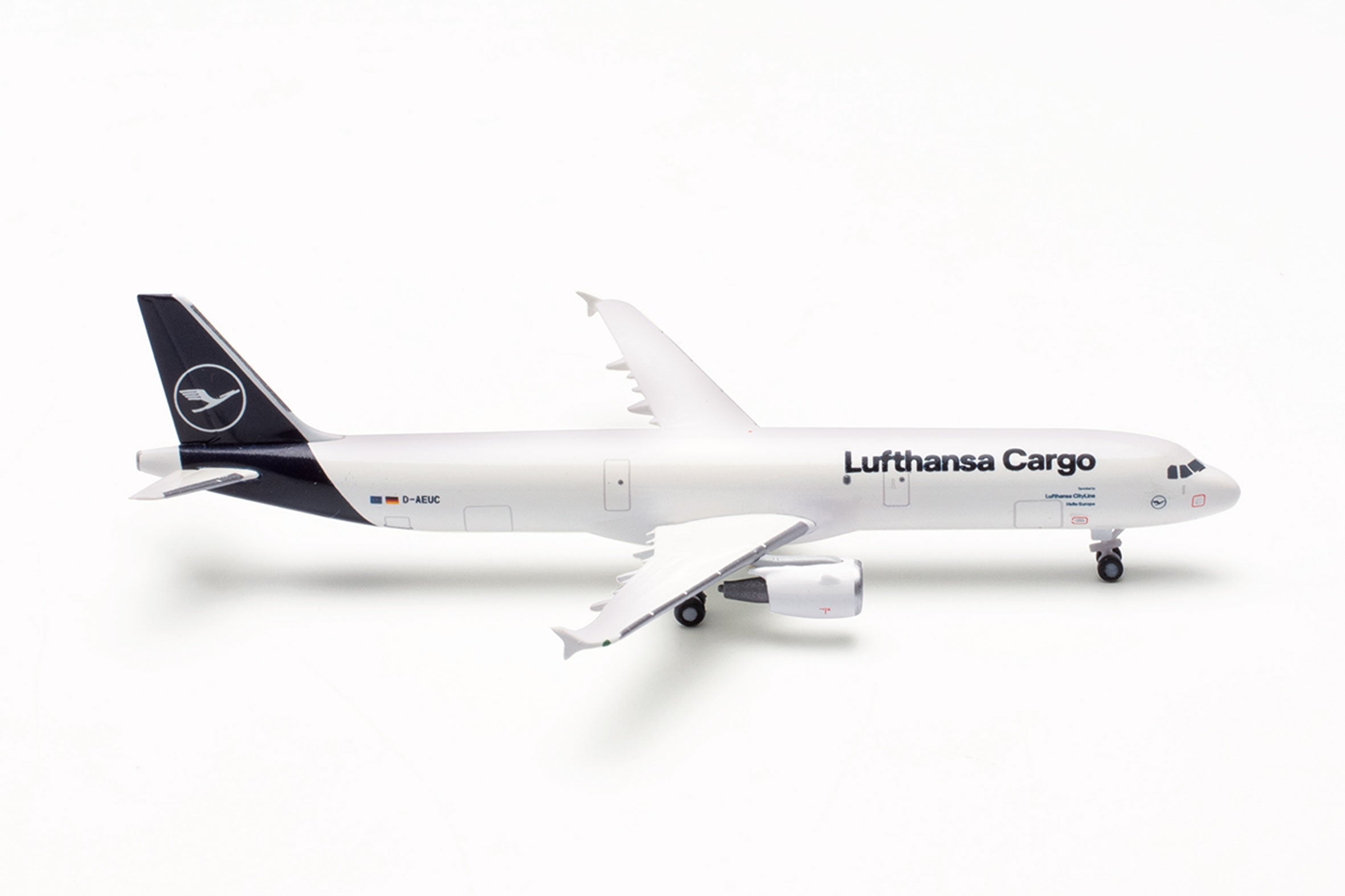 A321P2F (modified cargo type) Lufthansa Cargo (Lufthansa Cityline) D-AEUC 1/500 [536660]