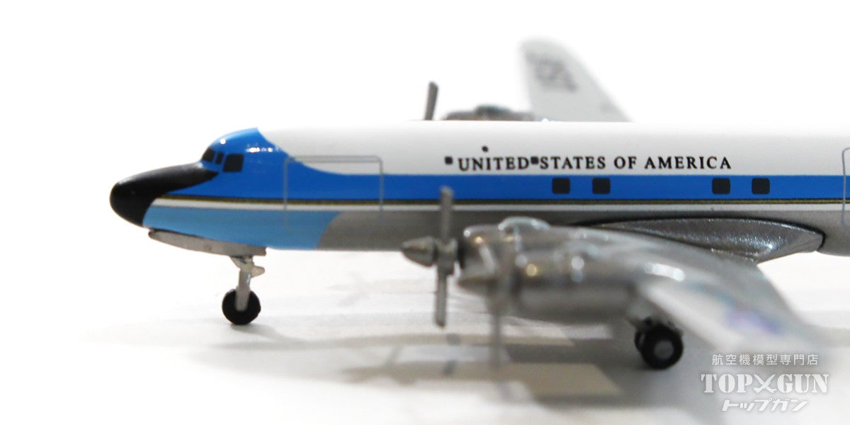 VC-118A アメリカ空軍 エアフォースワン 53-3240 アンドルーズ空軍基地 1/500 [537001]