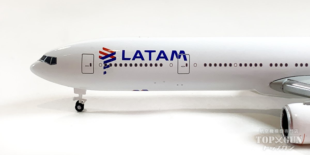 777-300ER LATAM Brazil PT-MUF 1/500 [537346] 