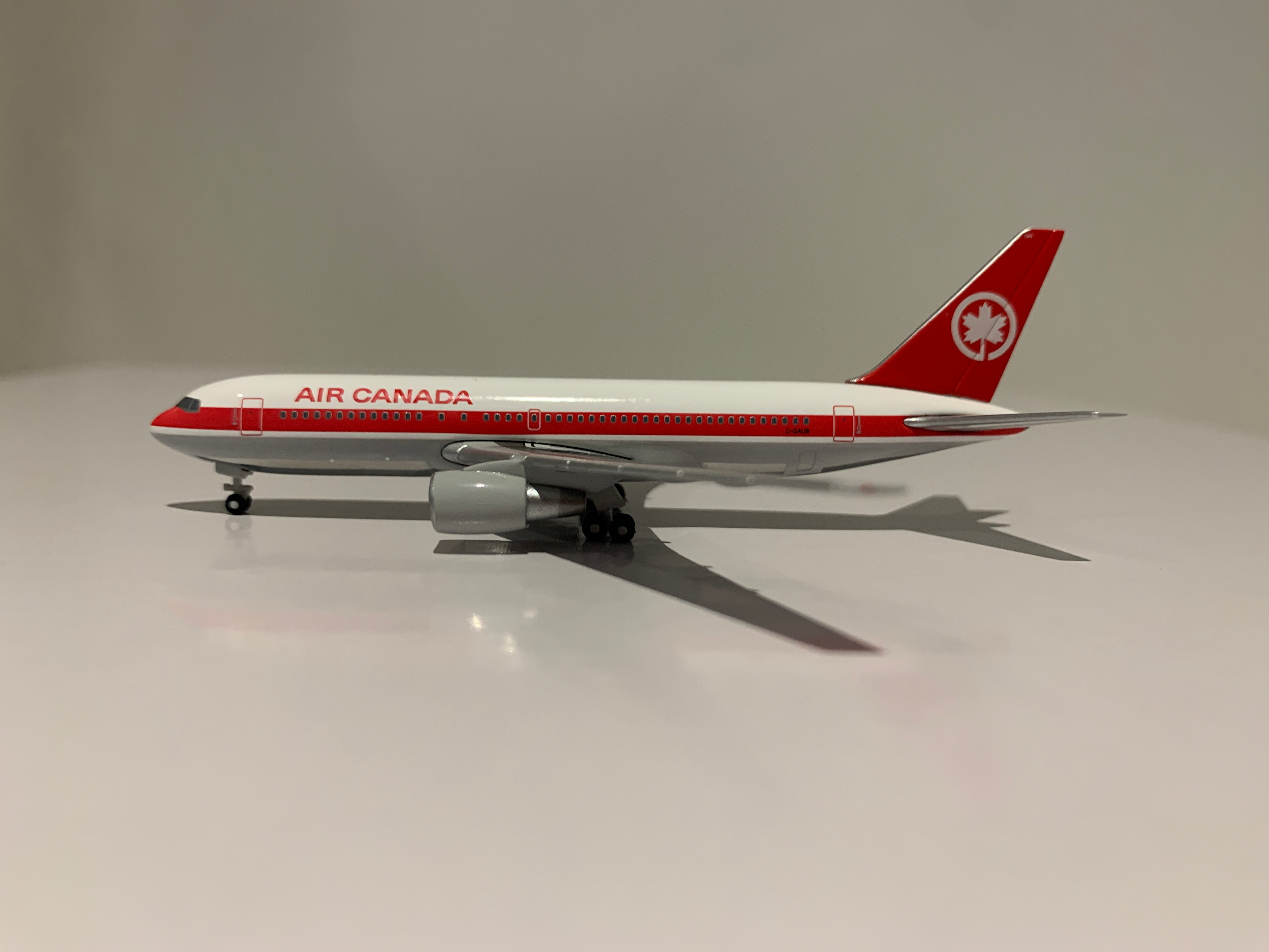 767-200 Air Canada C-GAUB 1/500[537377] 