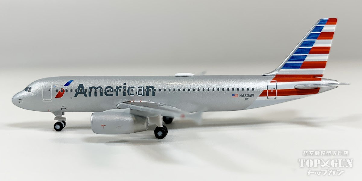 A320 アメリカン航空 N680AW 1/500 [538879]