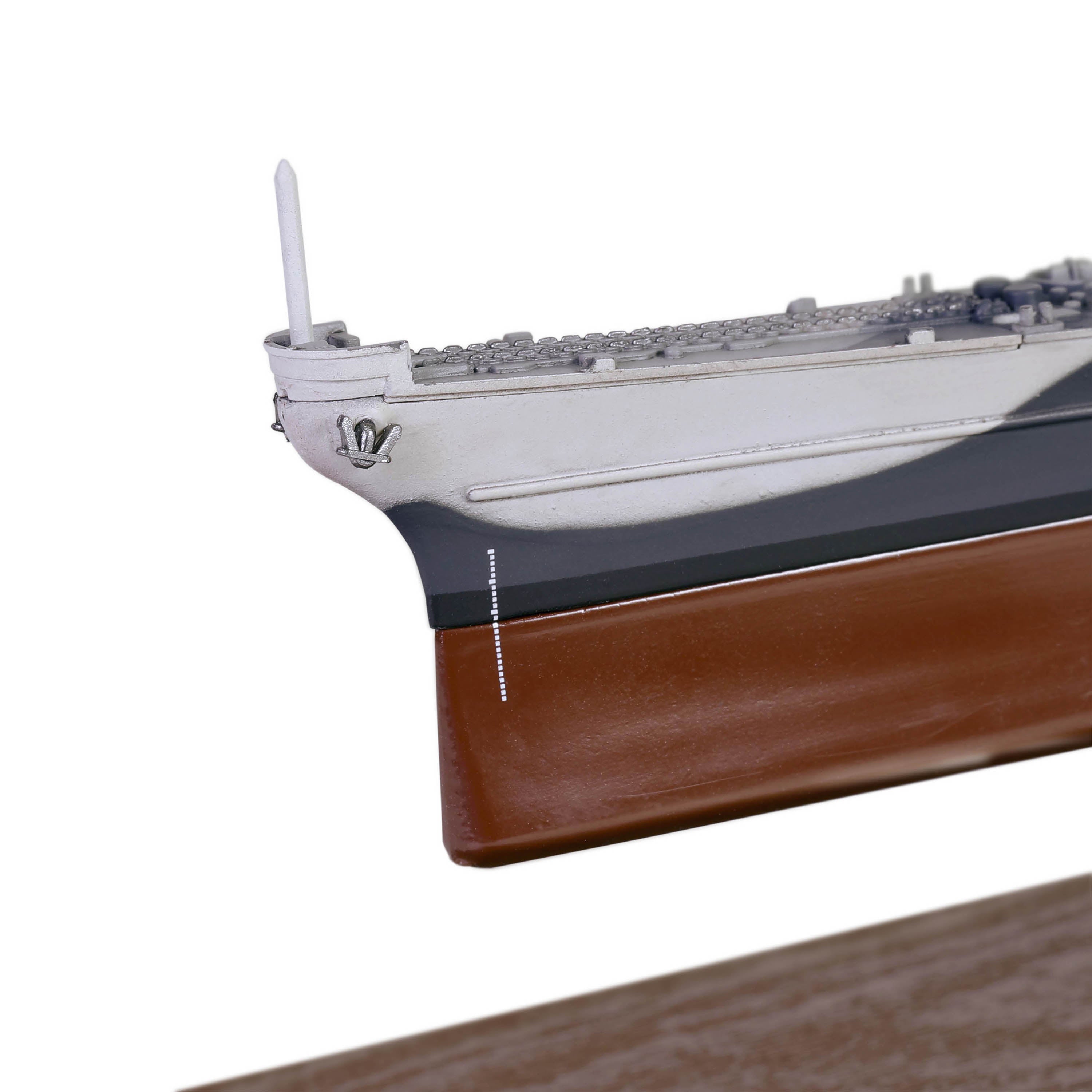 アメリカ海軍 戦艦 ミズーリ フルハル仕様 雲形迷彩 1/700 [55715]