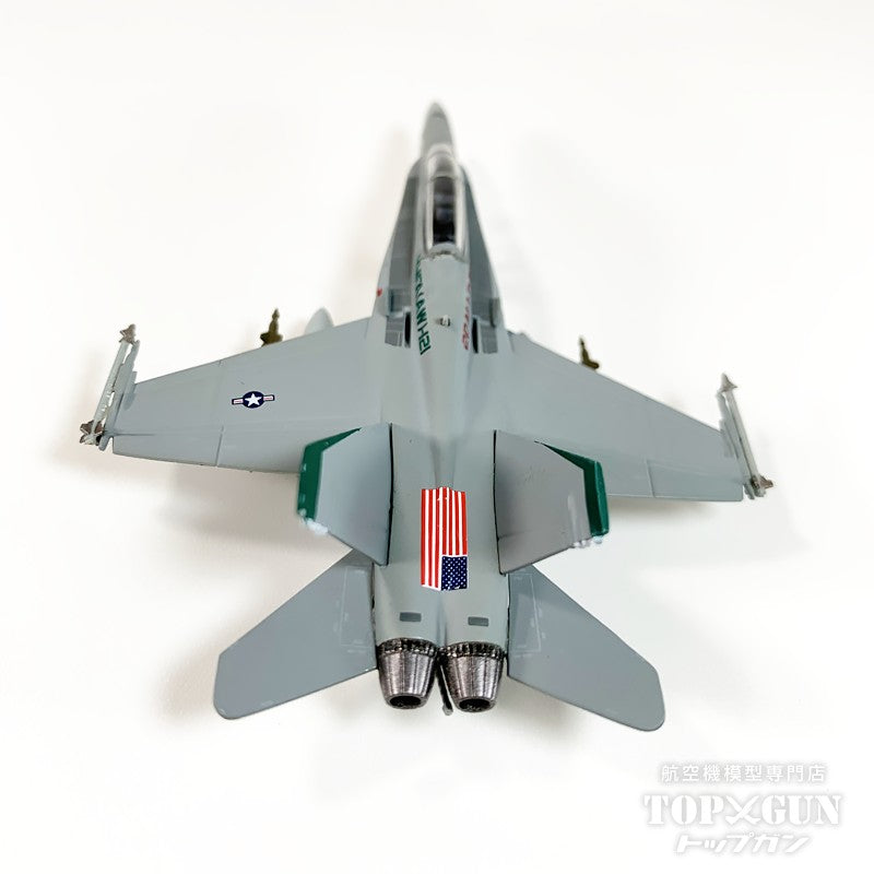 F/A-18D（複座型） ホーネット アメリカ海兵隊 第121海兵戦闘攻撃飛行隊「グリーンナイツ」 飛行隊長機 07年 VK01 1/200 (MS20250714) [5613]