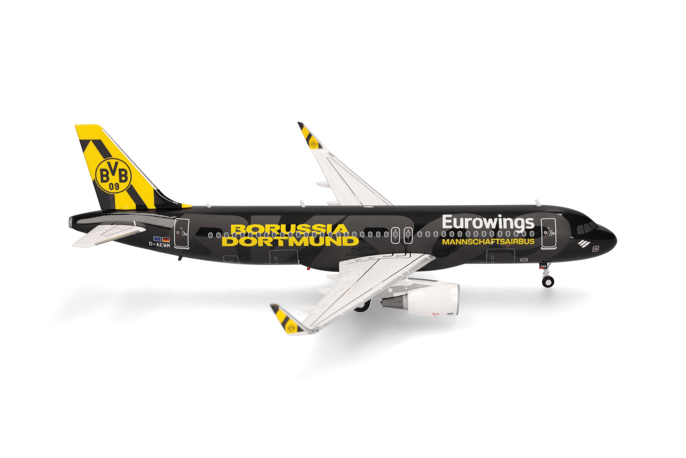 【予約商品】A320 ユーロウィングス 「BVB Mannschaftsairbus (2025)」 D-AEWM 1/200 (HE20251116) [573764]