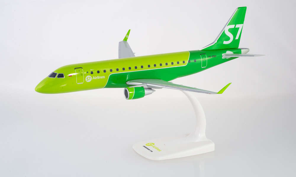 E170 S7 Airlines VQ-BBO (Snap-in model, stand specification, no landing gear) 1/100 *Plastic [612586]