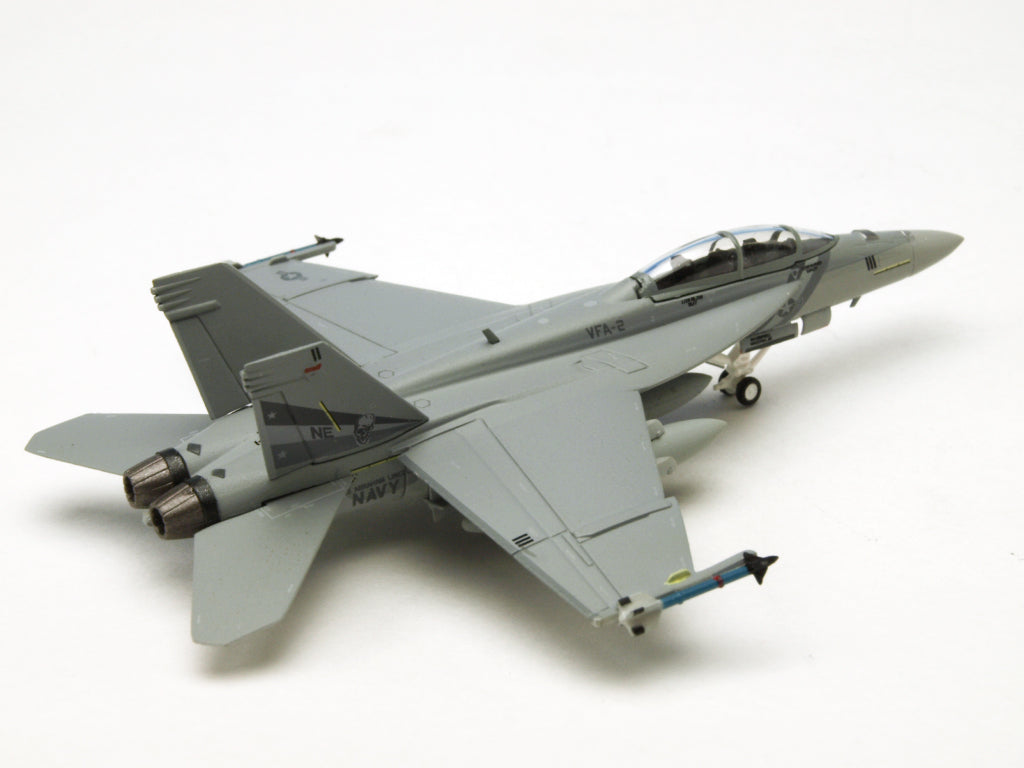 F/A-18F アメリカ海軍 第2戦闘攻撃飛行隊 「バウンティハンターズ」 ※ロービジ塗装 NE111 1/200 (MS20250714) [6191]