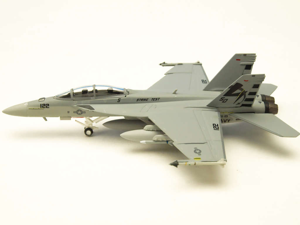 F/A-18F アメリカ海軍 第23試験飛行隊 「ソルティドッグス」 パタクセントリバー基地 ※ロービジ塗装 SD122 1/200 (MS20250722) [6467]