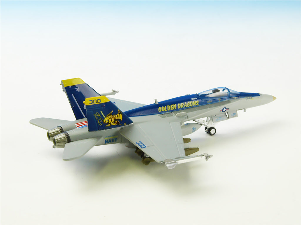 F/A-18Cホーネット アメリカ海軍 第192戦闘攻撃飛行隊 「ゴールデンドラゴンズ」 航空団司令（CAG）機 NF300 1/200 (MS20250811) [7150]