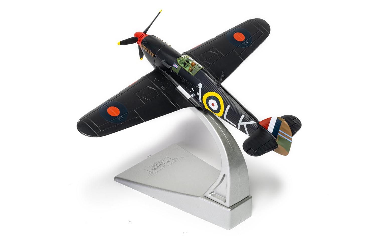 ドイツレベルが1/32「ホーカー シーハリケーン Mk.IIC」、1/72