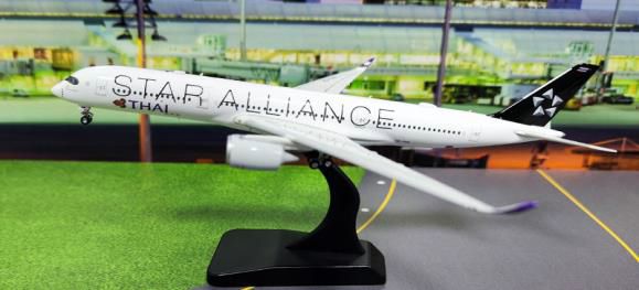 【予約商品】A350-900XWB タイ国際航空 「Star Alliance」 HS-THU 1/400 (AV20250110) [AV4288]