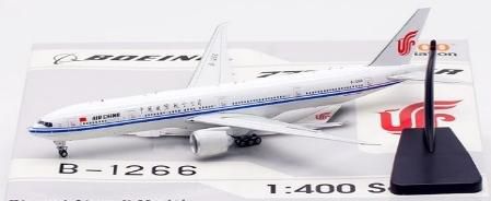 【予約商品】777-300ER エア・チャイナ ※マグネット式ランディングギアパーツ付属  B-1266 1/400 (AV20250804) [AV4296]