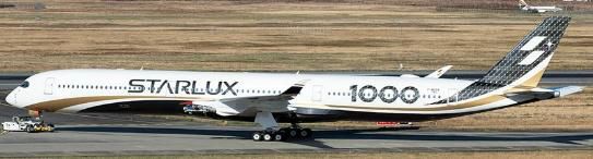 【予約商品】A350-1000XWB スターラックス航空 「Carbon Fiber」 ※マグネット式ランディングギアパーツ付属  B-58551 1/400 (AV20250804) [AV4361]