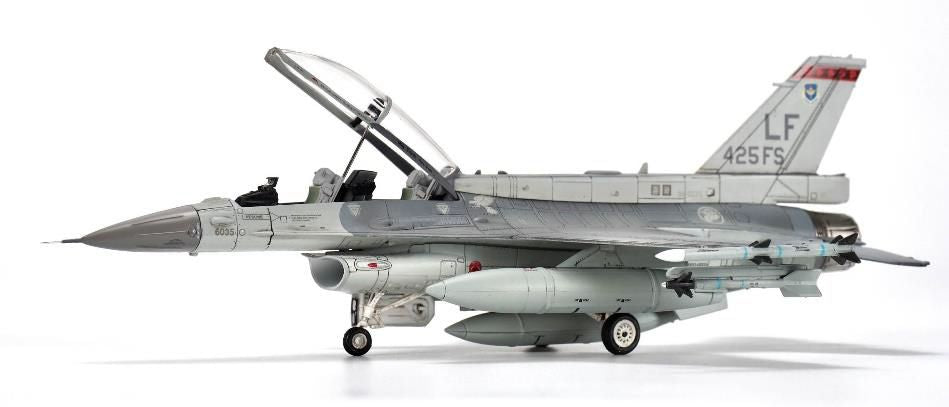 F-16D Singapore Air Force 425th FS Luke Air Force Base 96-5035 1/72 (CA20240614) [CA721606] 