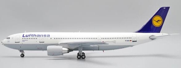 [Pre-order item] A300-600R Lufthansa "Football Nose" D-AIAU 1/200 (JC20231128) [EW2306002] 