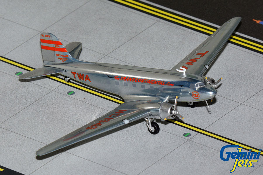 DC-3 環球航空 *拋光錶面 NC1943 1/200 (GJ20241221) [G2TWA314] 