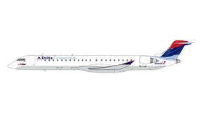 CRJ900ER デルタ・コネクション「Colors in Motion/wavy livery」N806SK 1/400 [GJDAL2253]