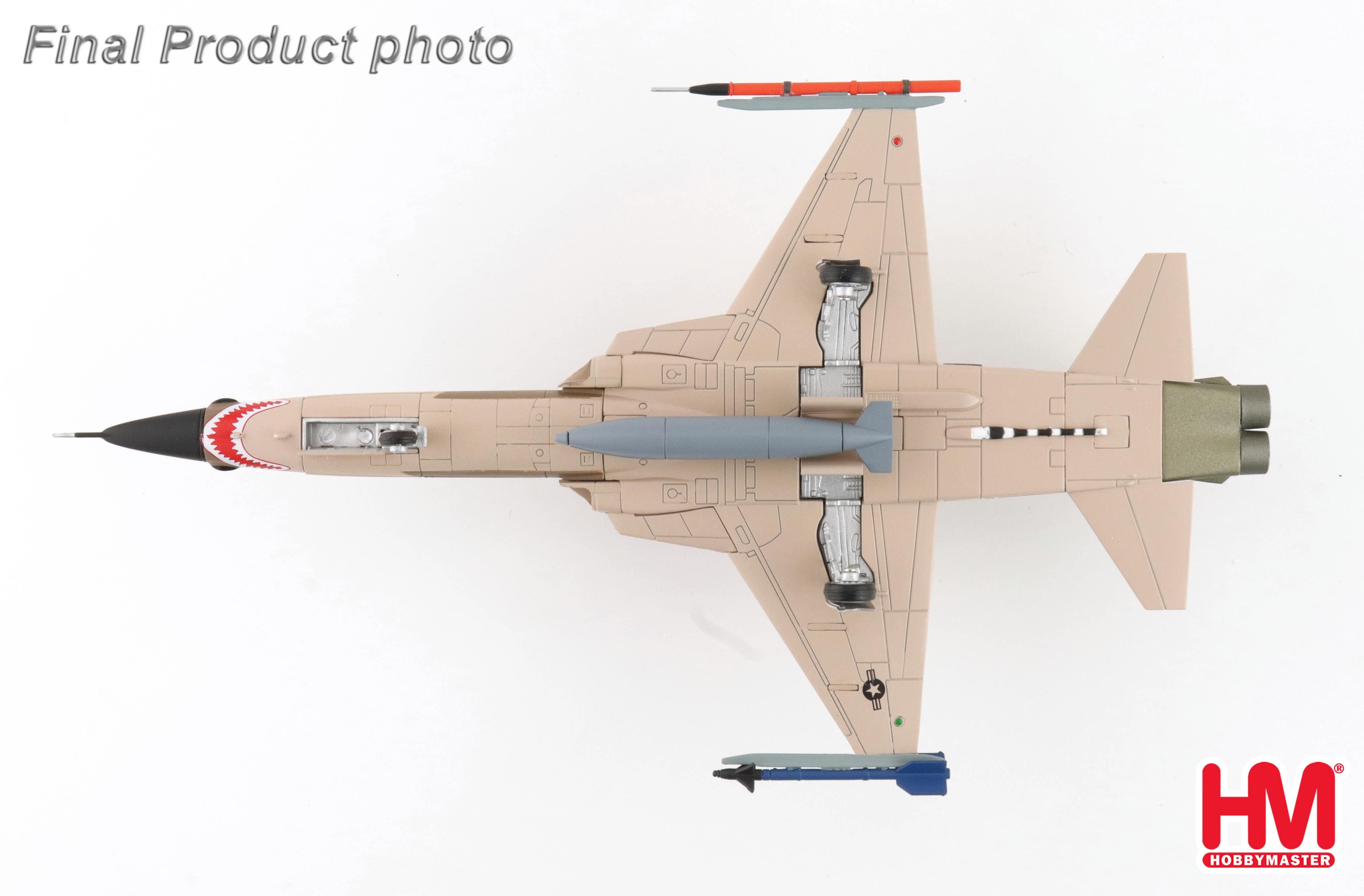 F-5N アメリカ海軍 VFC-111 「Adversary Fighter」 レッド117 2014年 1/72 [HA3383]