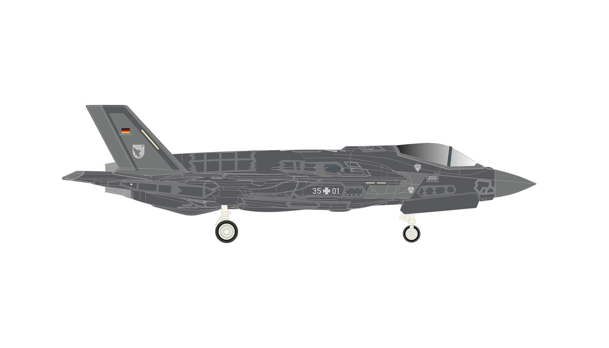 【予約商品】F-35A ドイツ空軍 「Taktisches Ausbildungskommando」 エビング基地 35+01 1/200 (HE20260912) [574297]