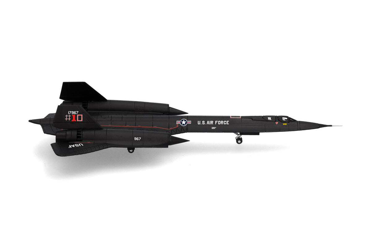 【予約商品】SR-71A 第9戦略偵察航空団 第1分遣隊 嘉手納基地 1978年 61-7967 1/200 (HE20260912) [574310]