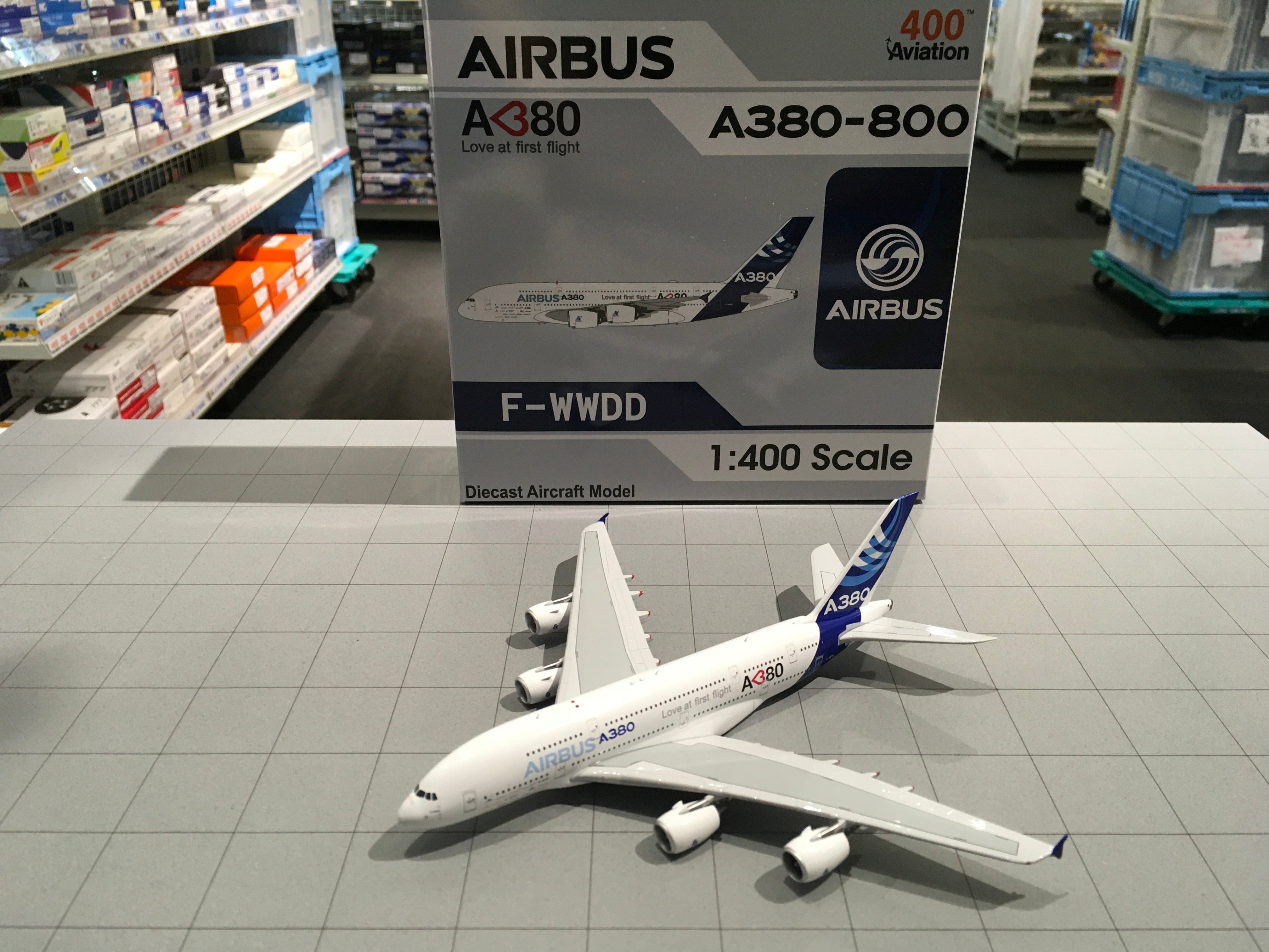 A380-800 Airbus House Color F-WWDD 1/400 [AV4188] 