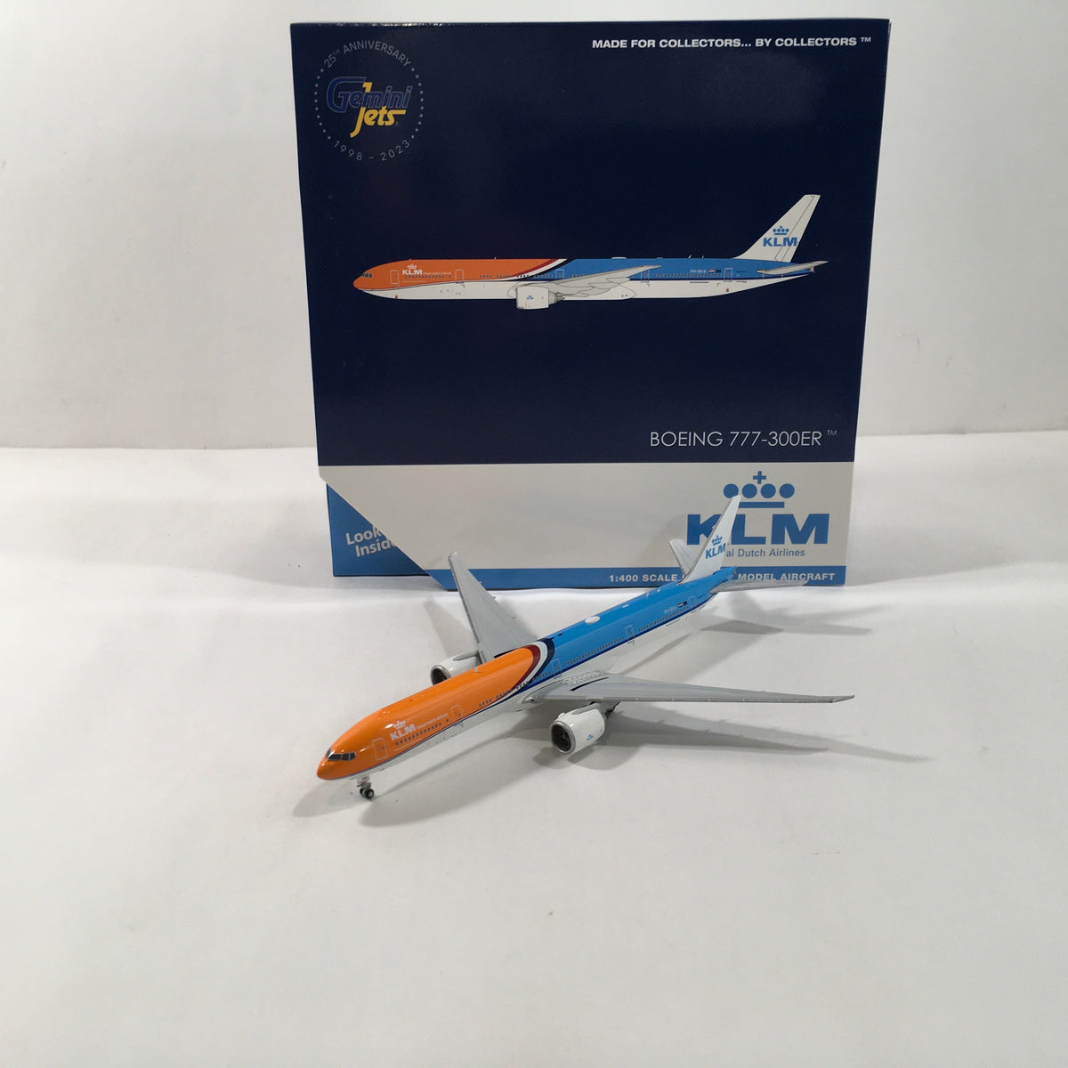 GeminiJets 777-300ER KLMオランダ航空 new Orange Pride livery PH 