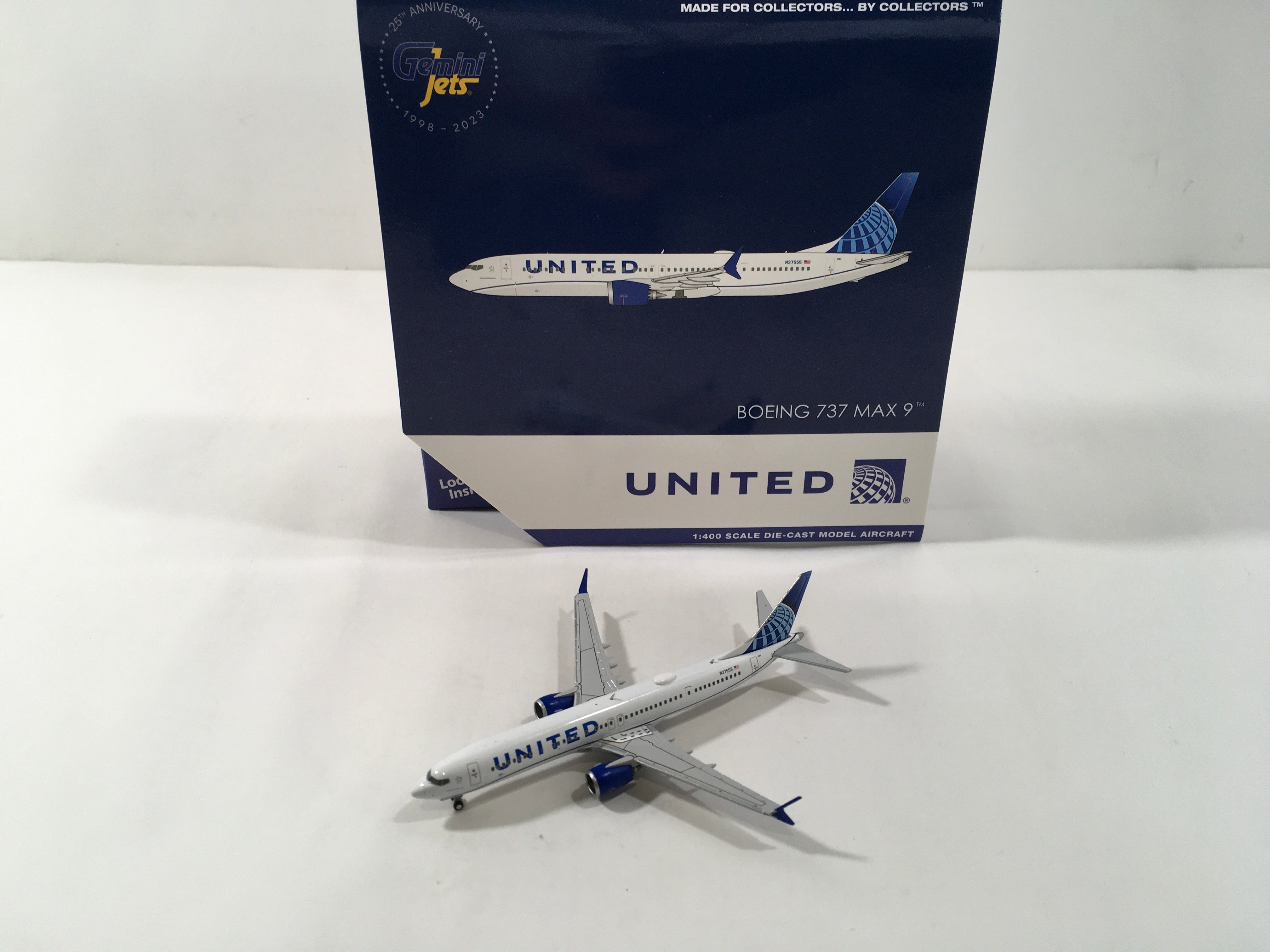 737 MAX9 United Airlines N37555 1/400[GJUAL2226] 