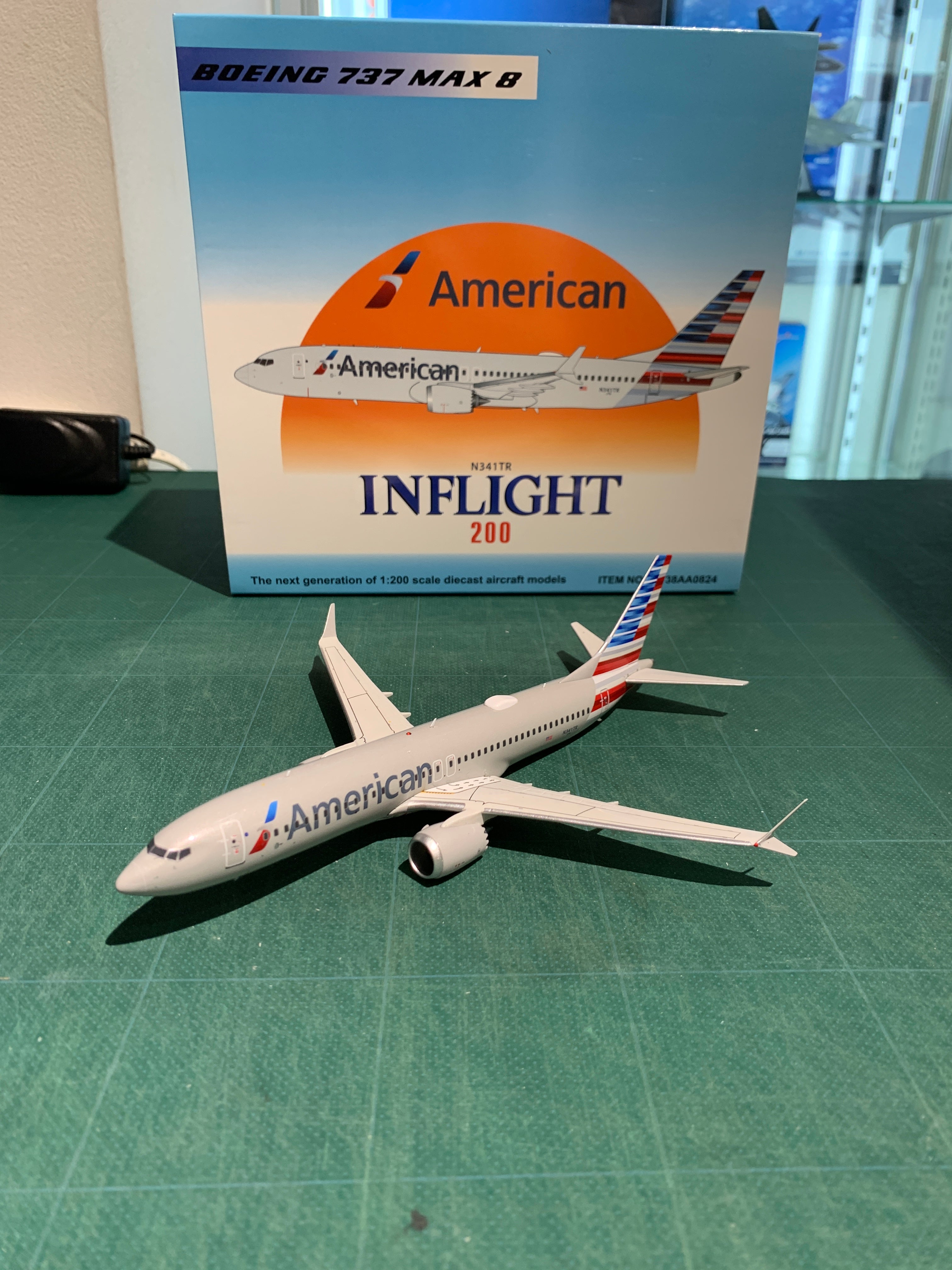 InFlight200 737 MAX8 アメリカン航空 N341TR 1/200 [IF738AA0824]