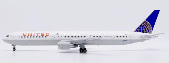 【予約商品】767-400ER ユナイテッド航空 「Denver Broncos」 N76064 1/200 (JC20260726)［LH2506］