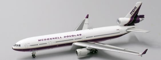 MD-11 マクドネル・ダグラス ハウスカラー N211MD 1/400 [LH4076-2]