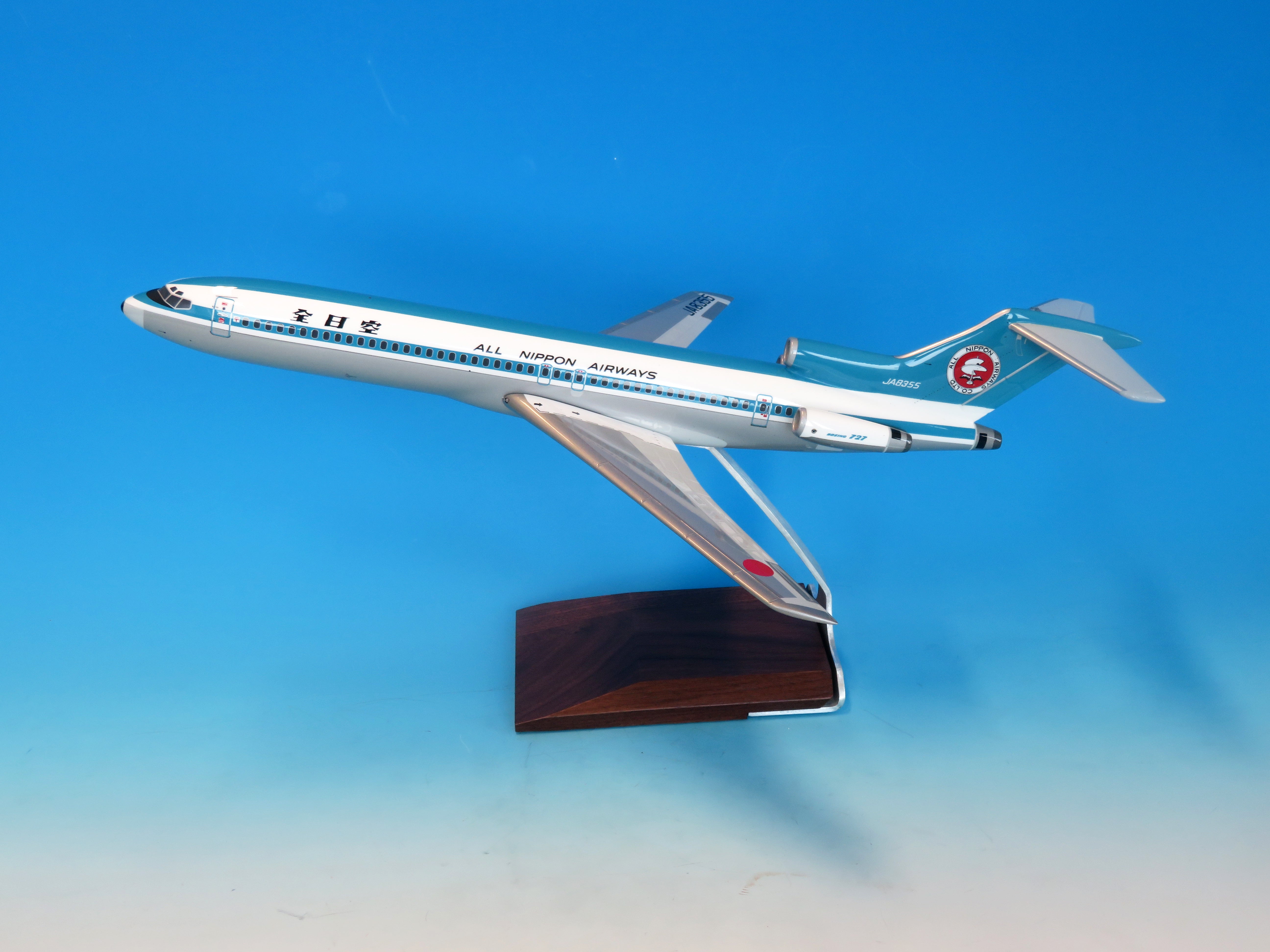 727-200 ANA All Nippon Airways Mohawk Look Desktop Model (without gear, with wooden base and plate) JA8355 1/100 [NH00125] 