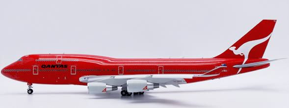 747-400 Qantas All Red VH-OEJ 1/200 [XX20376] 