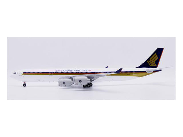【予約商品】A340-500 シンガポール航空 「Old Titles」 9V-SGC 1/200 (JC20261002) [XX20672]